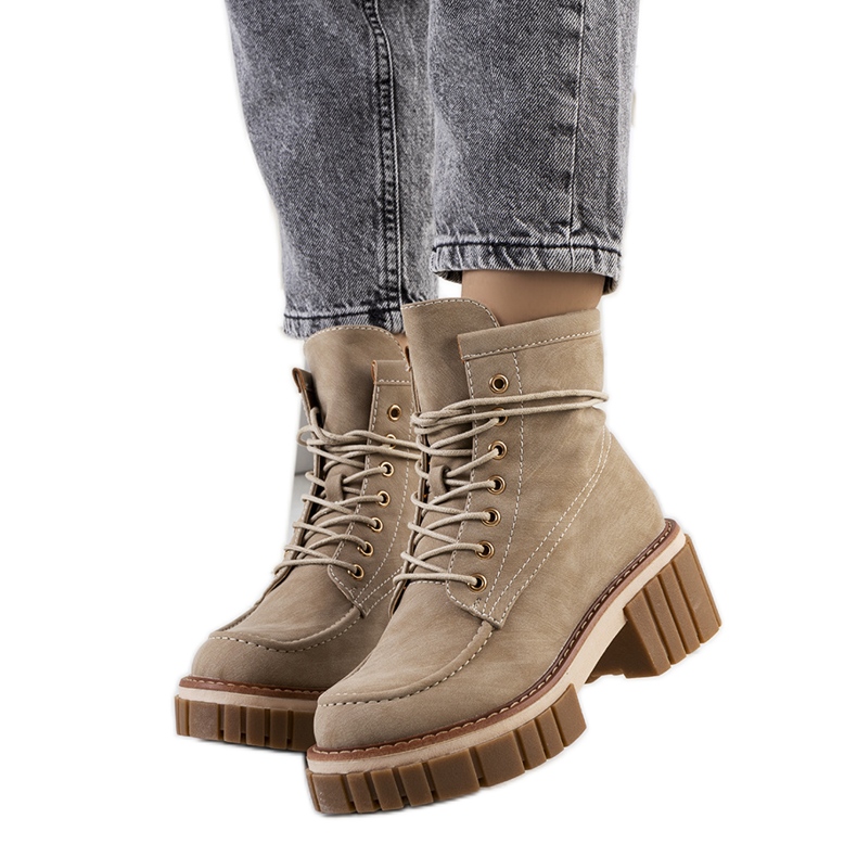 PA1 Nicolo bézs csapdái