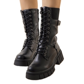 Fekete női trappers állomás