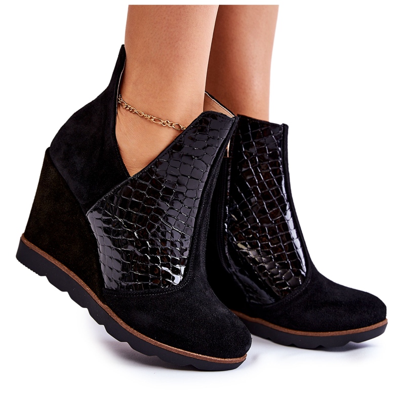 PA2 Alda fekete velúr krokodil ékcsizma
