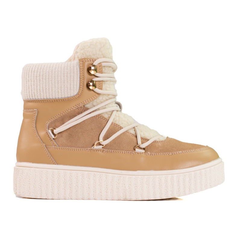 Női bézs bőr hócsizma Shelovet az emelvényen barna