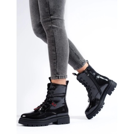 Női Shelovet fekete munkások, lakkbőr