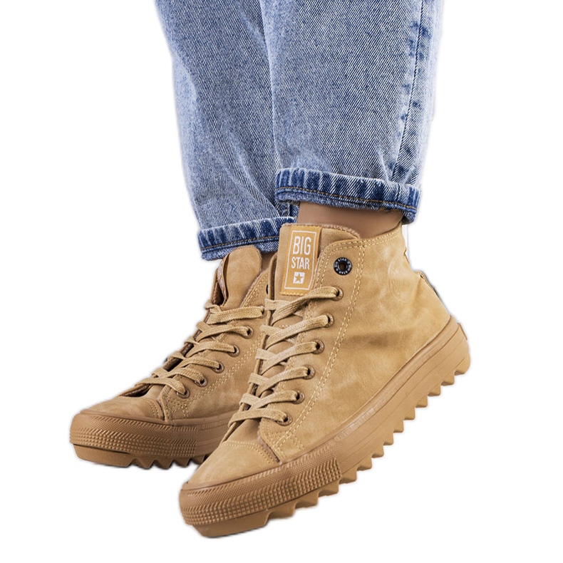 Barna szigetelt tornacipő Big Star GG274072 bézs