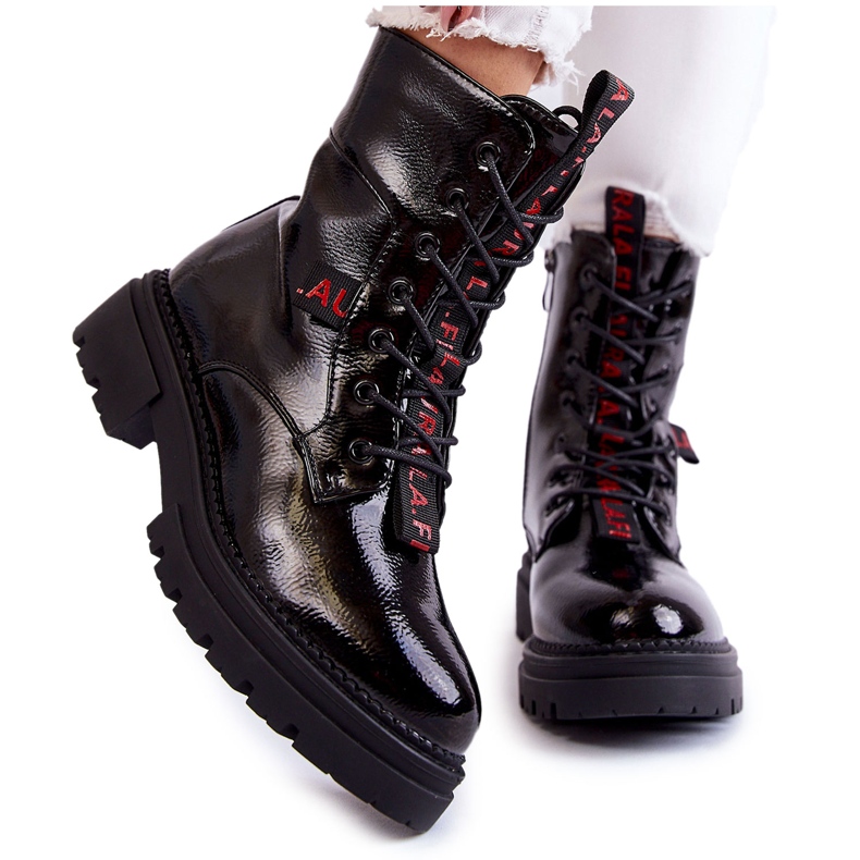 Lakkozott meleg csizma La.Fi 250054B-LA Fekete