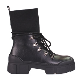 Női bebújós munkások a Shelovet platformon fekete