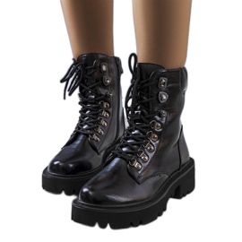 PA1 Fekete bakancs traktortalpon Delle