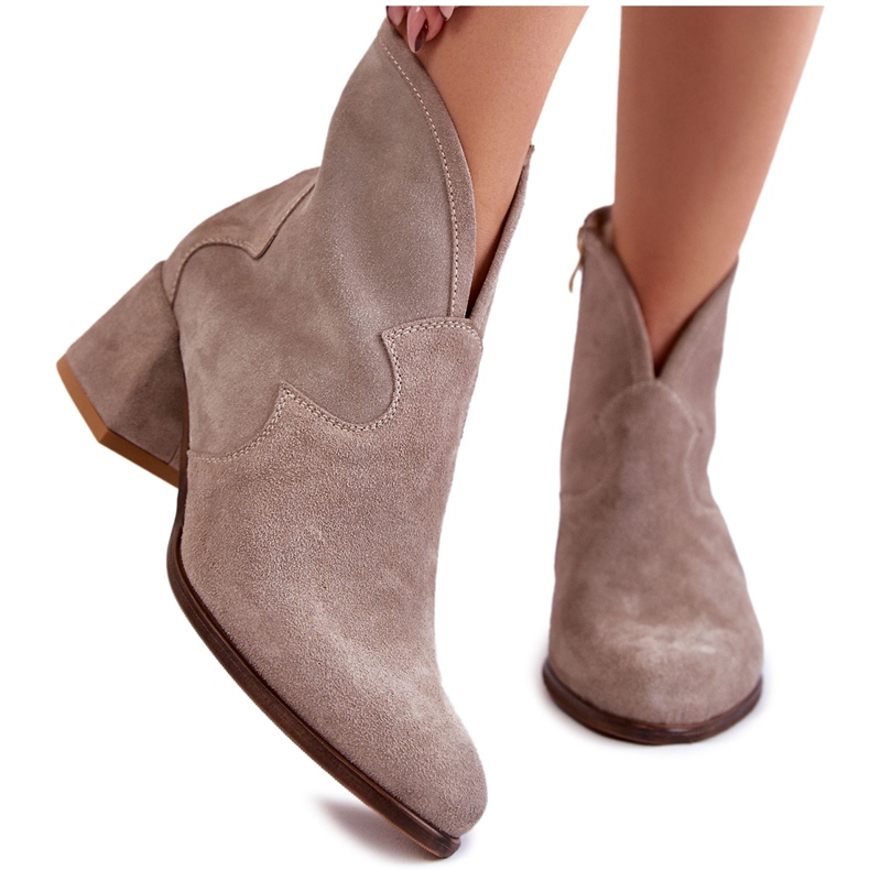 PA2 Velúr magassarkú csizma bézs Resso