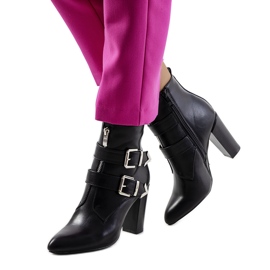 PA1 Fekete Azmar csizma