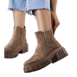 Leiva barna szigetelt csizma