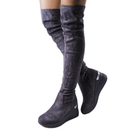 PA1 Szürke velúr csizma a Roland márkától PA1 Szürke velúr csizma a Roland márkától