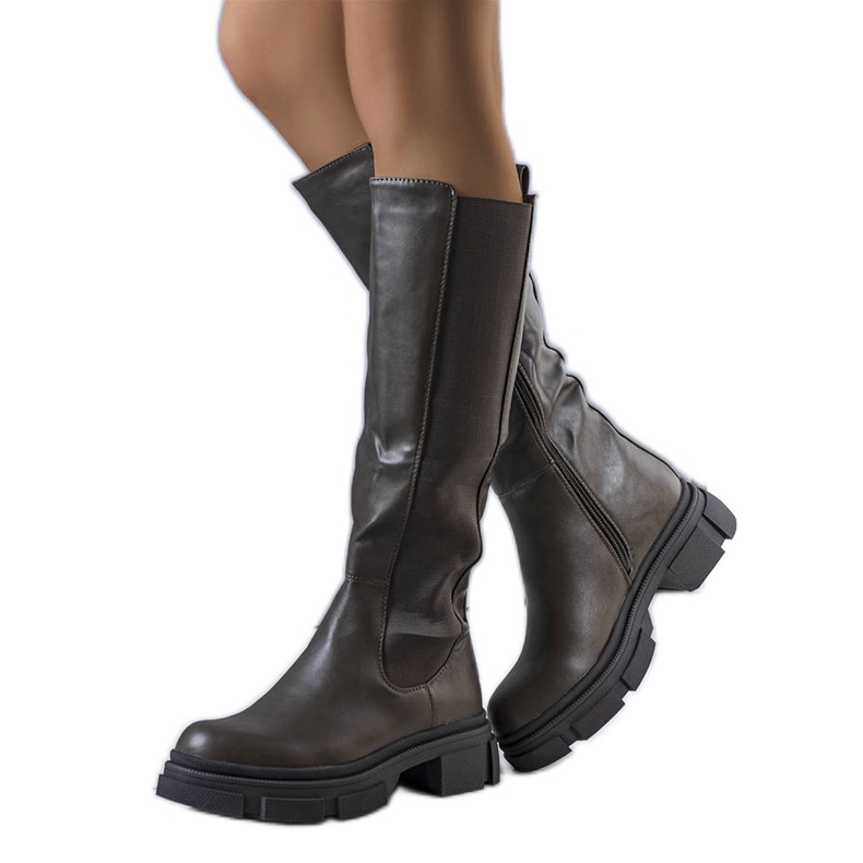 A márka zöld, meleg csizmái Flores A márka zöld, meleg csizmái Flores