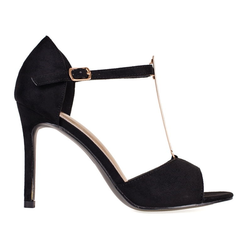 Női fekete velúr pumpák látható Shelovet ujjakkal