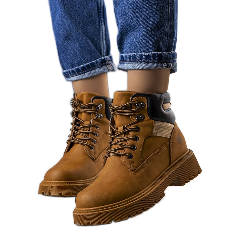 Barna szigetelt Nadel csizma