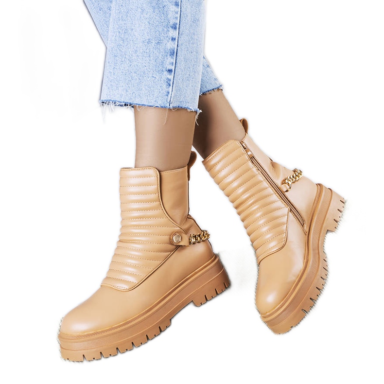 Bézs színű hőszigetelt csizma Pareda lánccal