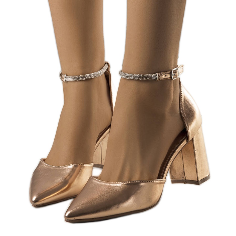 BM Leighton pezsgőpumpák cirkóniával aranysárga