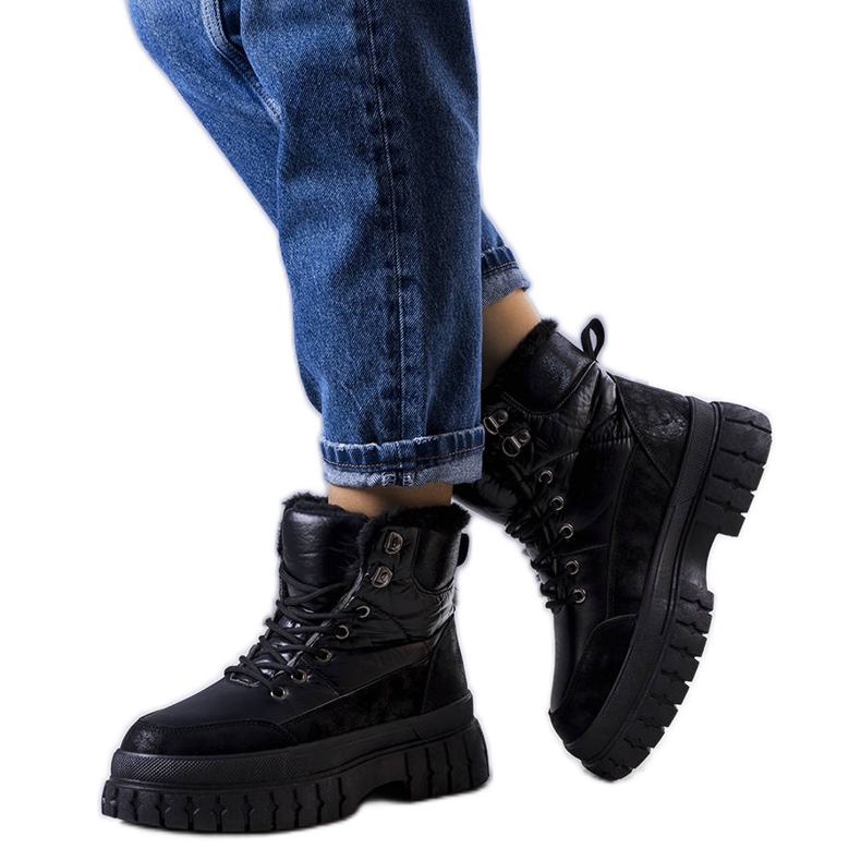 Fekete szigetelt hócsizma az Ozero-tól