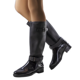 Fekete magas csizma Lahtitól