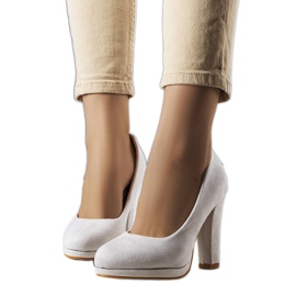 BM Szürke sarkú pumpák a Farditól