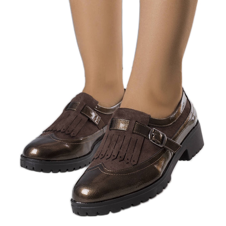 PA1 Barna lakkbőr cipő az Eliers márkától