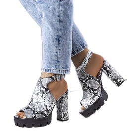 BM Szürke blokk szandál a Giuliana márkától