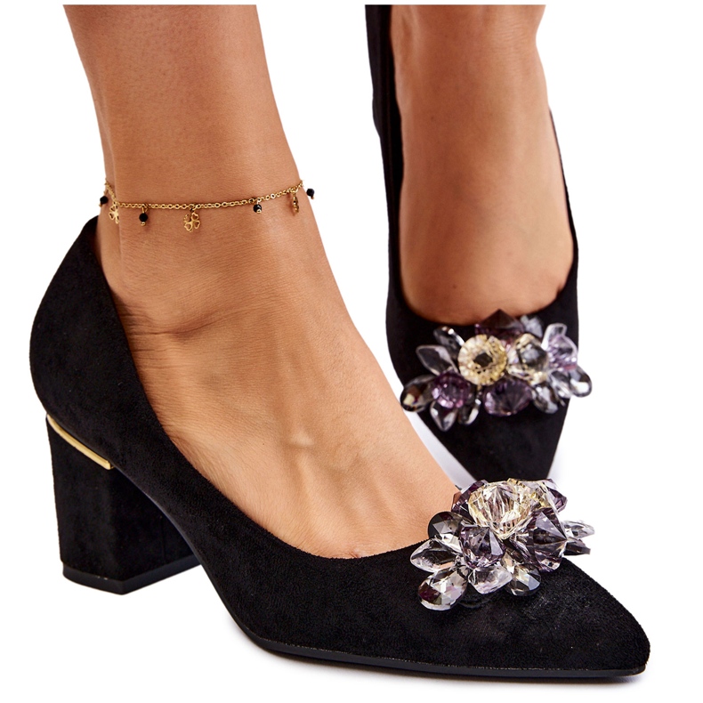PS1 Elegáns velúr pumpák fekete Elianne díszítéssel