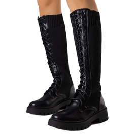 BM Fekete fűzős csizma a Monren márkától