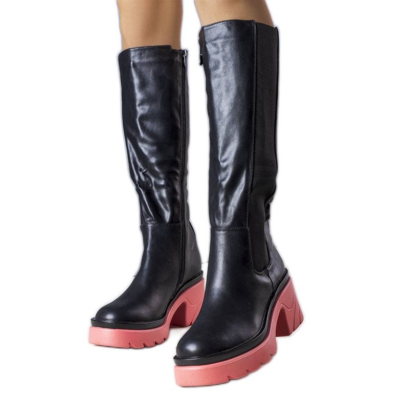 BM A Charla fekete csizma rózsaszín talppal