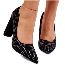 Velúr szivattyúk dekoratív szegecsekkel, fekete Dories