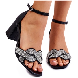 PA1 Alacsony sarkú szandál strasszokkal Fekete Monra