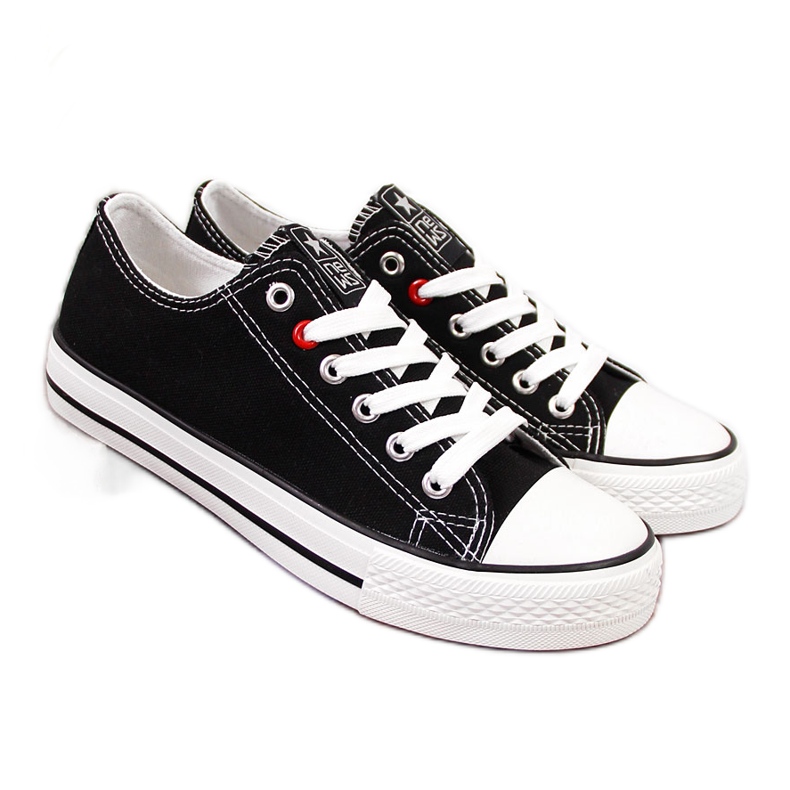 News Fekete textil alsó szárú tornacipő HÍREK