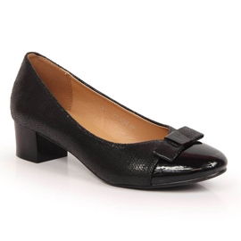 Női fekete magassarkú pumpák Vinceza 10517