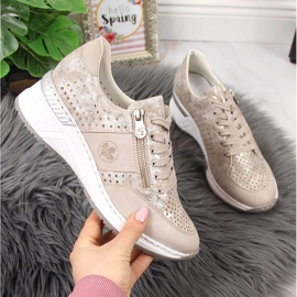 Rieker N4327-80 bézs színű női ékcipő