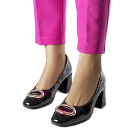 Vinceza Fekete lakkpumpák a Kathleentől Vinceza Fekete lakkpumpák a Kathleentől