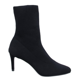 PA1 Donatella Fekete zoknis sarkú csizma