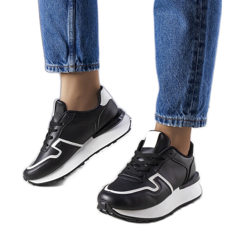 Fekete platform tornacipő a Blanche-tól