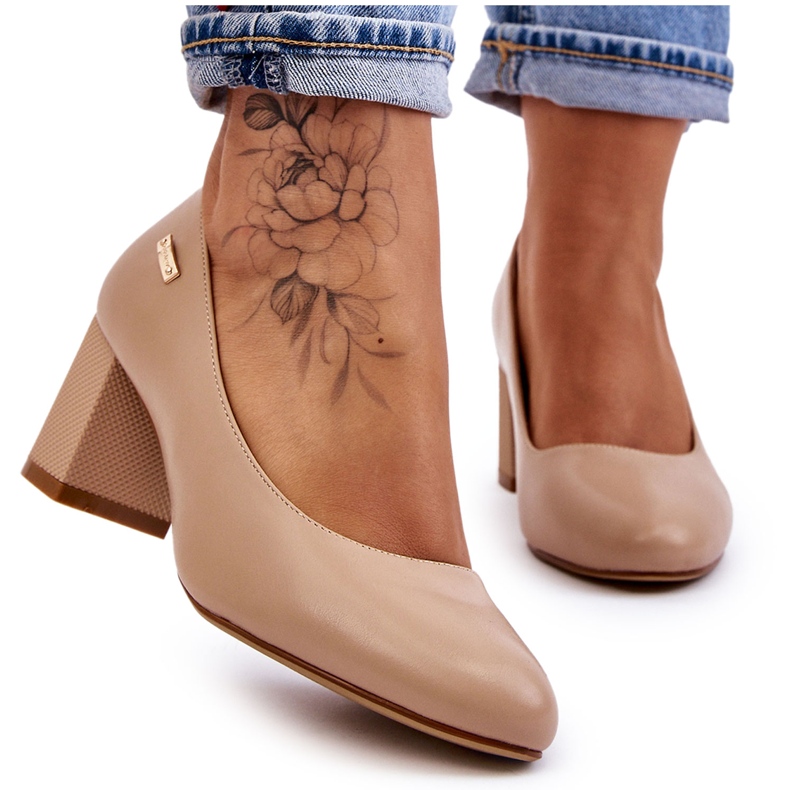 Szivattyúk Sarkon Sergio Leone PB178 Bézs