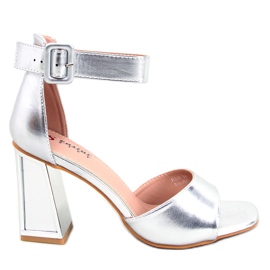 BM Ellen Silver sarkú szandál övvel ezüst