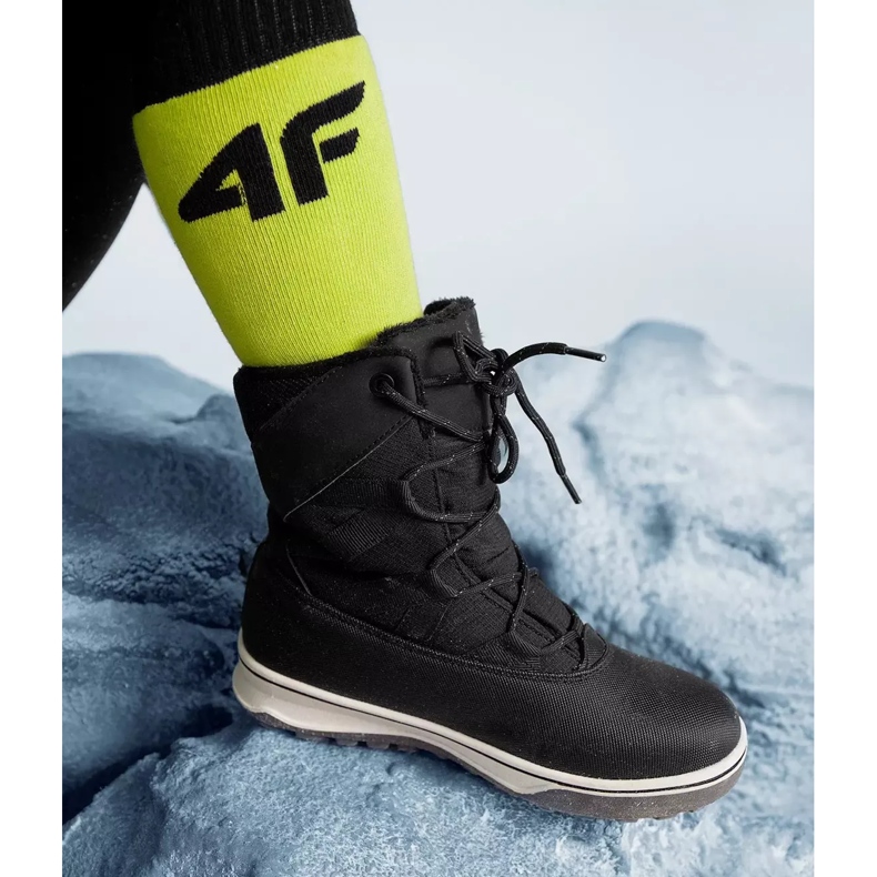 Gyermek téli csizma 4F 4FJAW22FSBSF005-20S fekete