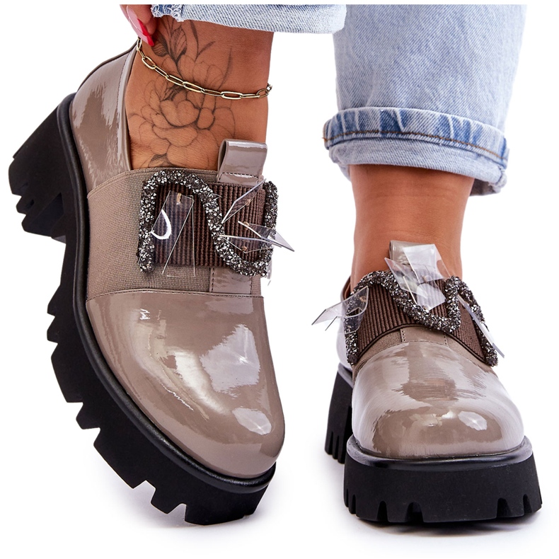 S.Barski Lakkozott cipő díszekkel, szürke Keily