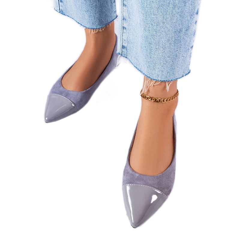 Szürke lakkozott balerinák a Thibaulttól