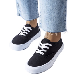 Fekete textil tornacipő a Fantinától Fekete textil tornacipő a Fantinától