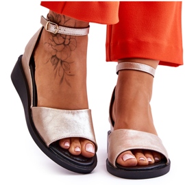 Vinceza Női klasszikus bőr szandál arany Truett aranysárga