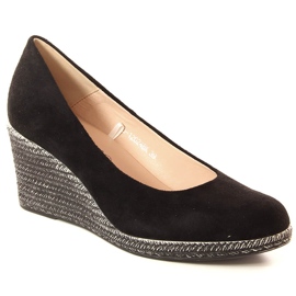 Női fekete velúr ékpumpák Potocki SZ12024