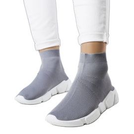 Szürke magas tornacipő a Williamtől