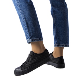 Fekete tornacipő szőtt anyagból a Thibodeautól Fekete tornacipő szőtt anyagból a Thibodeautól