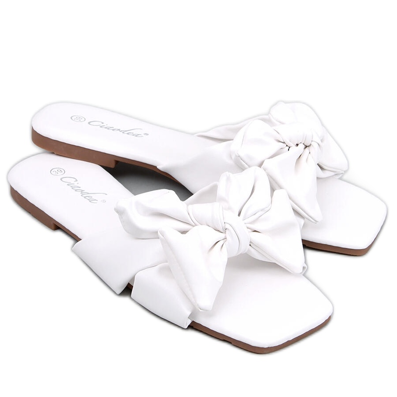 BM Minnen White masnis papucs fehér