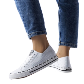 Fehér áttört tornacipő Big Star FF274024