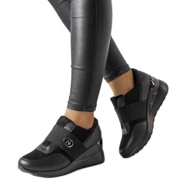 Evento Fekete slip-on wedge tornacipő a Skips márkától