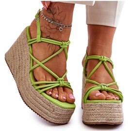 Divatos ékszandál zöld Nessia fonással Divatos ékszandál zöld Nessia fonással