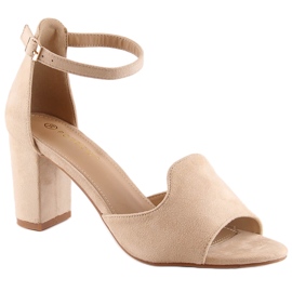 Női velúr szandál bézs színű oszlopon Potocki YQ21035 Női velúr szandál bézs színű oszlopon Potocki YQ21035
