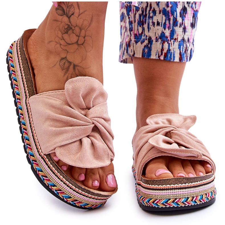 Női papucs masszív platformon, világos rózsaszín Terisa Női papucs masszív platformon, világos rózsaszín Terisa